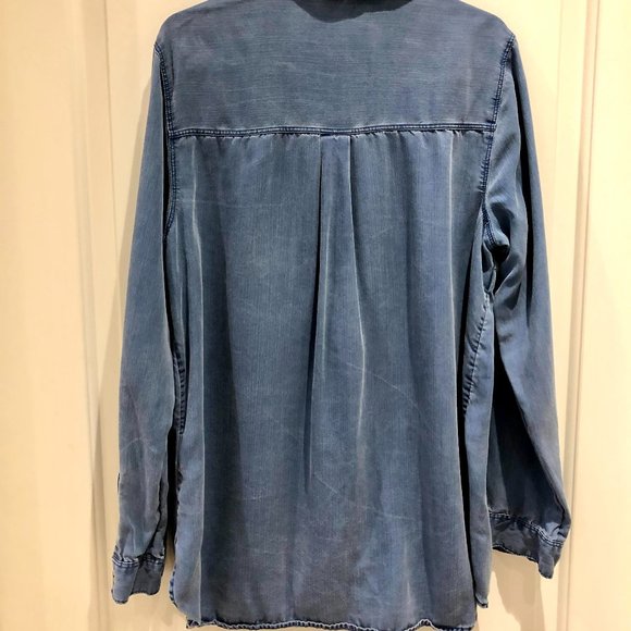 Old Navy | Button Up Jean Shirt - Picture 2 of 2